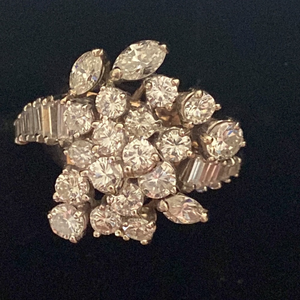 Diamond cocktail Ring - Picture 4 of 8